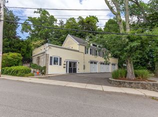44 Russell St #R, Plymouth, MA 02360