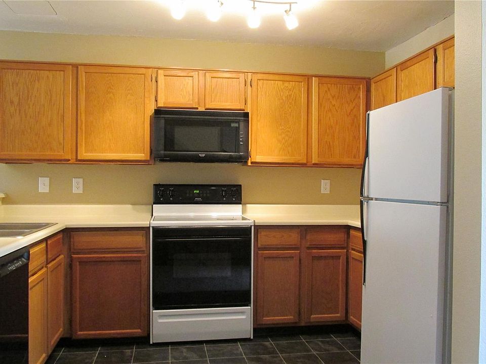 2nd image of 7476 E Arkansas Ave APT 3909