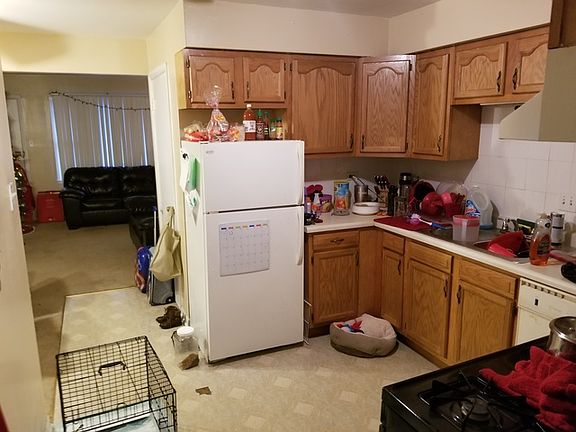 5th image of 31 King Arthur Ct APT 6