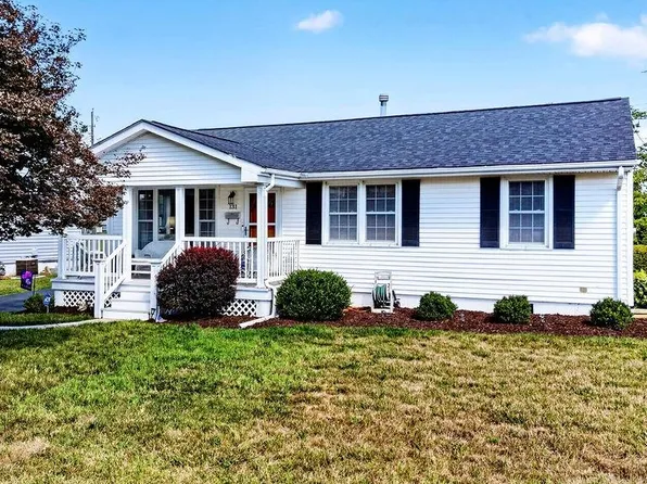 131 Edward Ave, Waynesboro, VA 22980