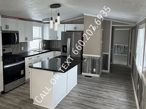 913 N Taylorville Blvd, Taylorville, IL