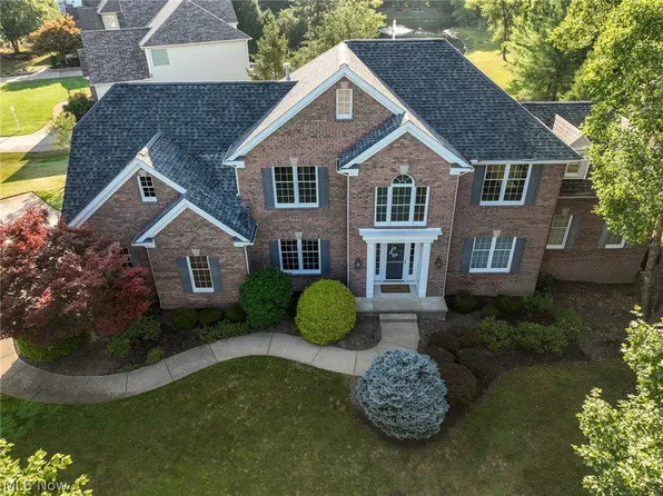 351 Oak Crst, Akron, OH 44321