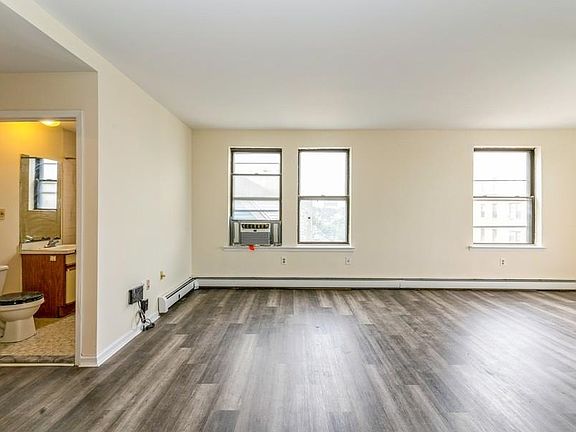 2nd image of 2787 Kennedy Blvd Unit 314