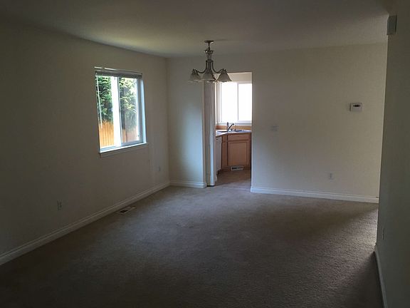 5th image of 13407 31st Dr SE
