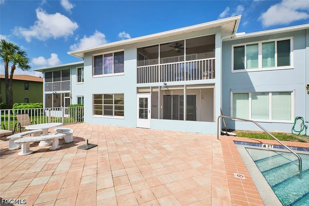 2 bed, 2.0 bath, 1262 sqft, $3,000 — Photo 1