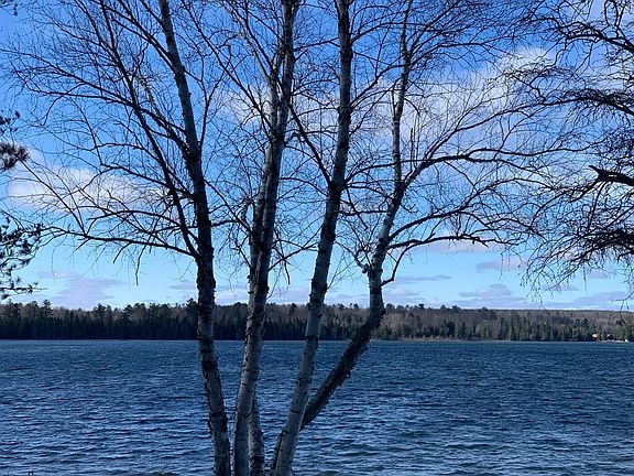 2nd image of 112 Lake Shore Dr