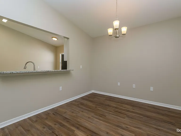 31349 Wrencrest Dr — Photo 7