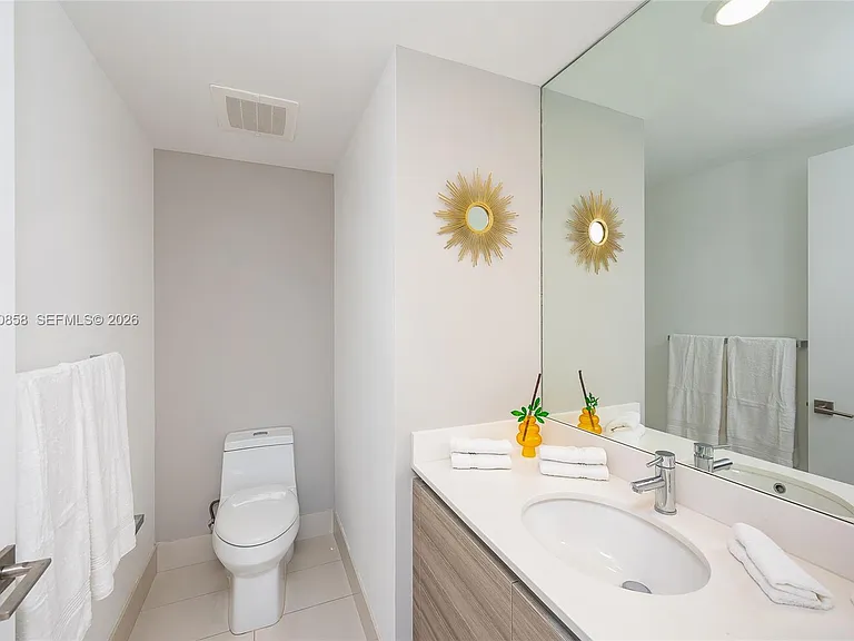 121 NE 34th St #1408 — Photo 11
