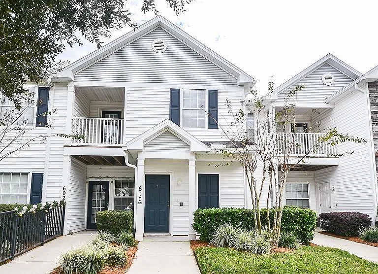 575 Oakleaf Plantation Pkwy #610 — Photo 1