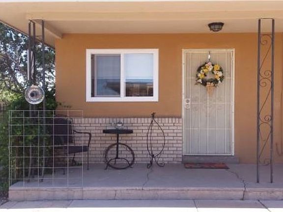4th image of 1112 Palomas Dr SE