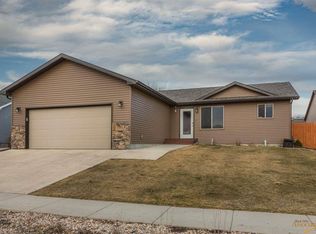 108 Savoy Cir, Rapid City, SD 57701