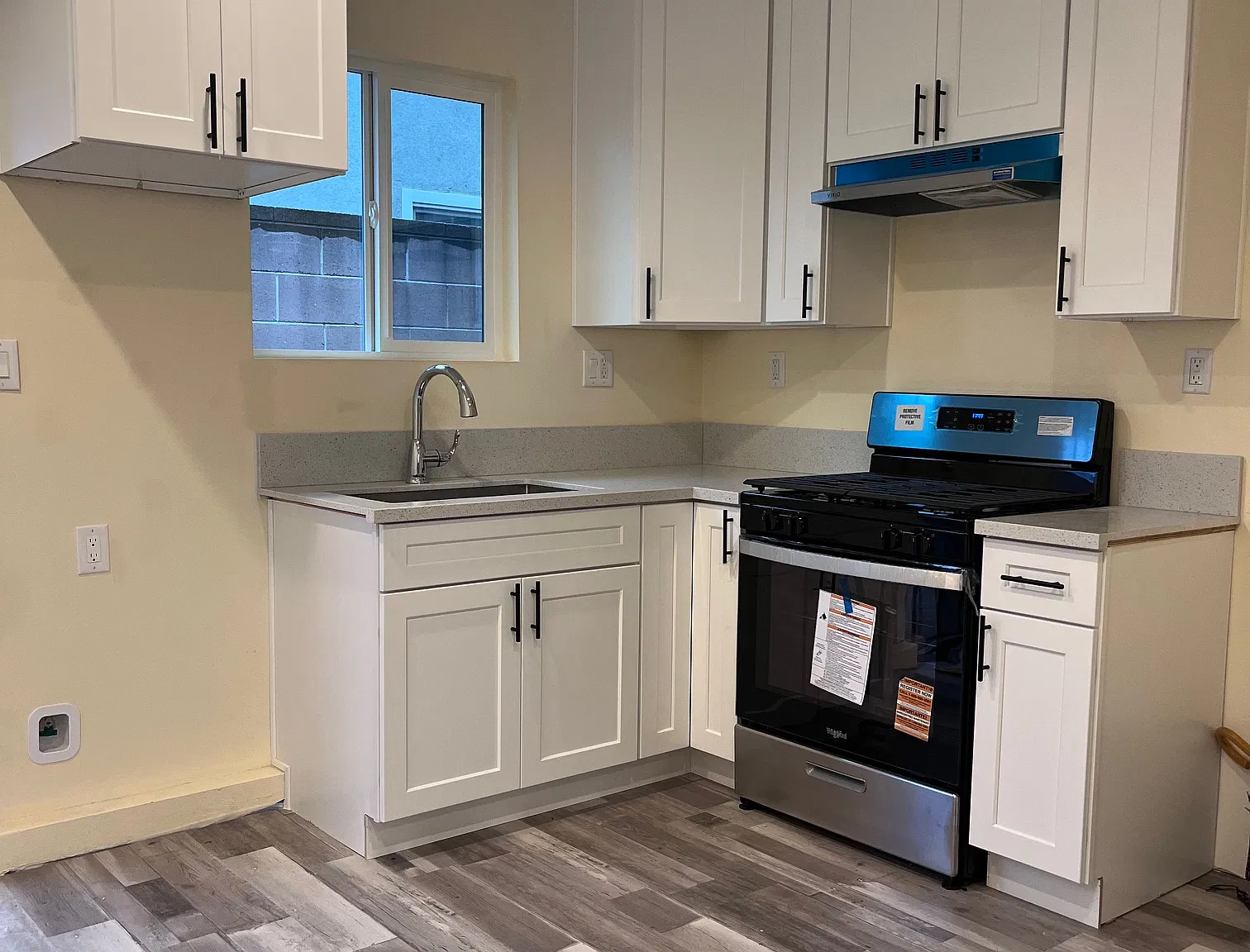 1 bed, $2,000 — Photo 4