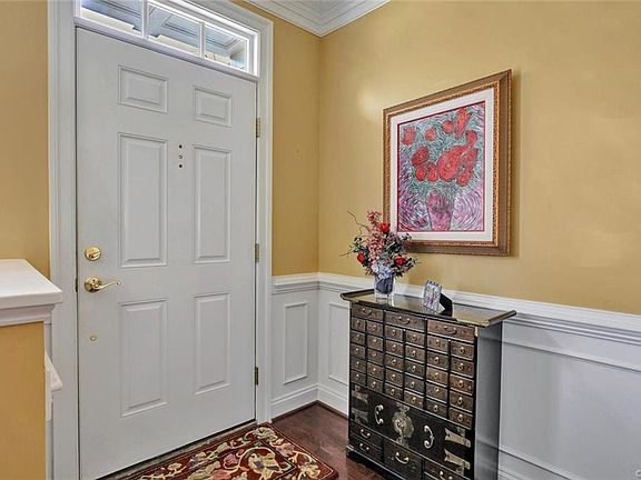 5th image of 1112 Hyde Ln
