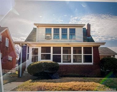 5203 Windsor Pkwy, Saint Louis, MO, 63116