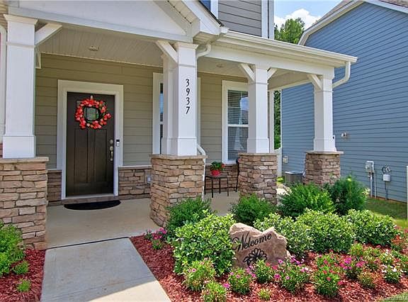 2nd image of 3937 Norman View Dr