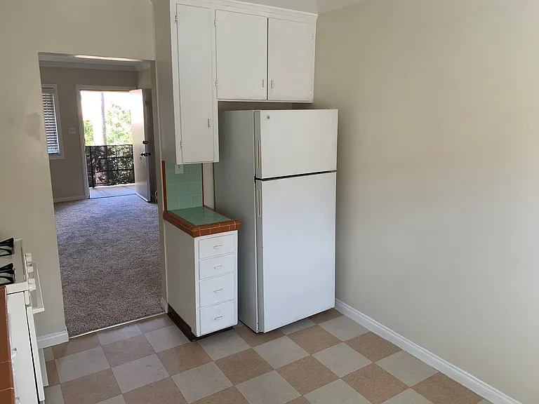 4664 Hamilton St #4664.5 — Photo 7