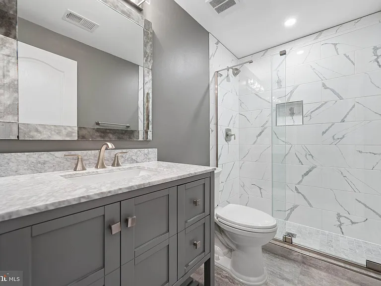 110 Bedrock Dr — Photo 40