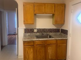 18 Fairview Ave, Malden, MA