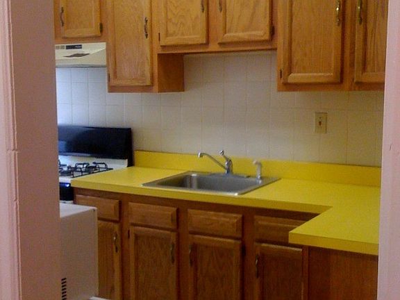 5th image of 4626 Sansom St Unit A