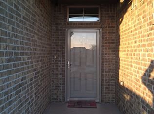 220 Glover Cir, Elgin, OK 73538