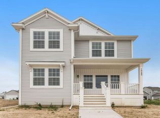 122 Brynwood Ave, Holland, MI 49423