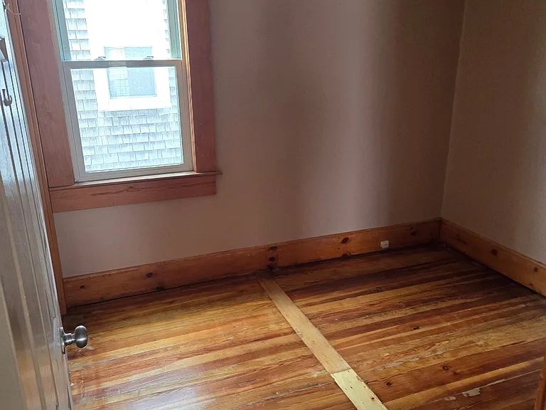 65 Katherine St #2 — Photo 4