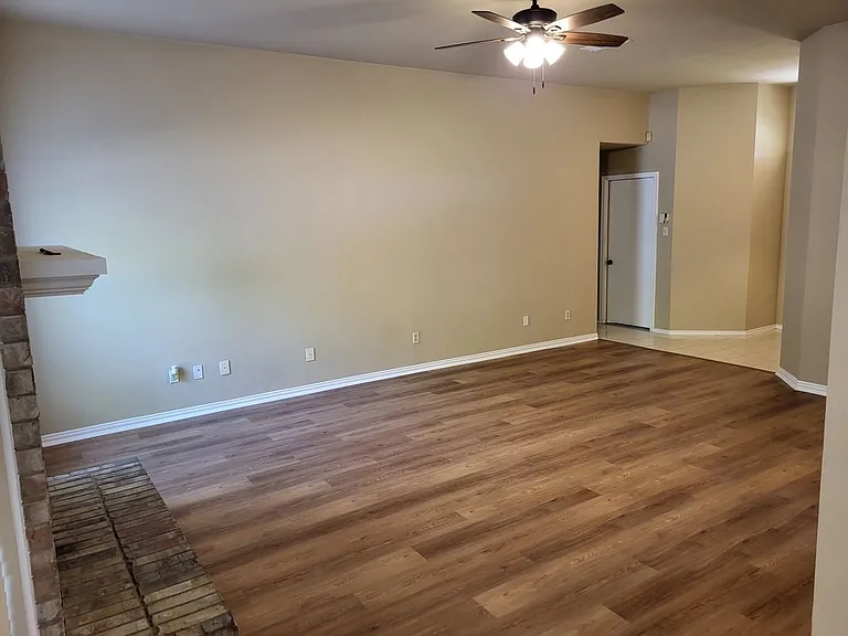 3519 Daisy Ln — Photo 4
