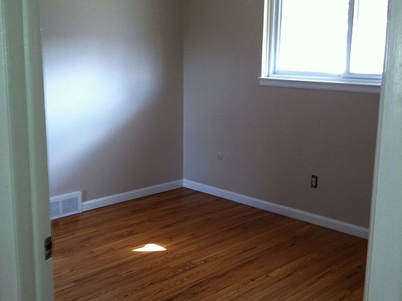 2nd image of 1831 Philomene Blvd