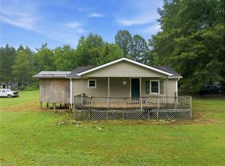 300 Brewer Rd, Mayodan, NC 27027