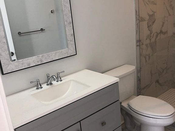 4th image of 1142 Watkins St #2
