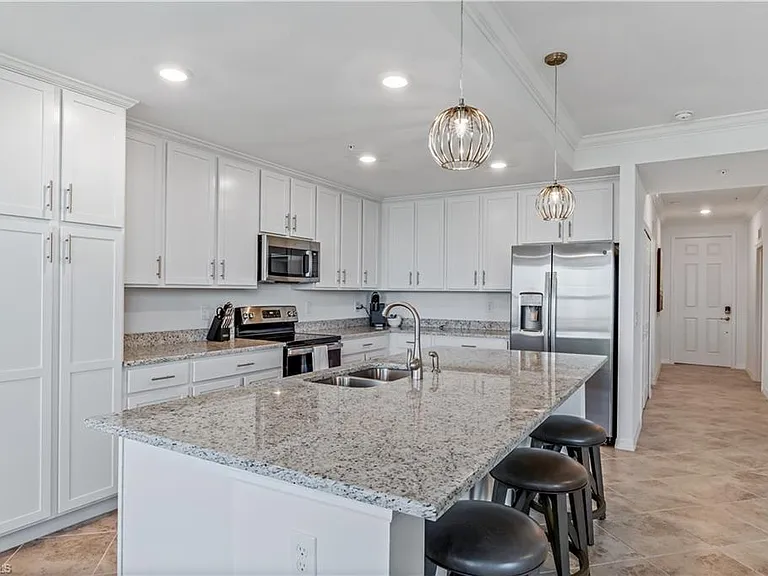 43030 Greenway Blvd #423 — Photo 4