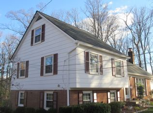 8317 Woodacre St, Alexandria, VA 22308