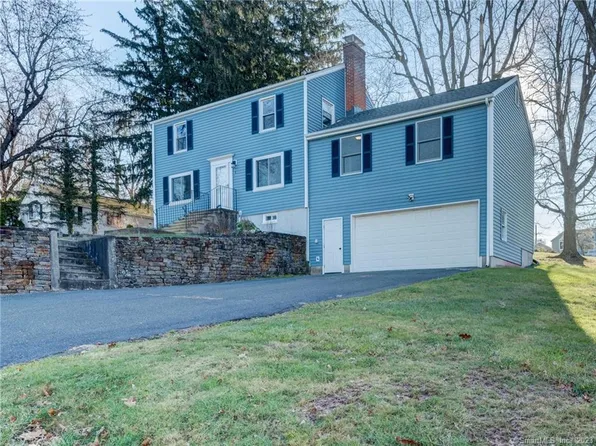 8 Fernstead Lane, Berlin, CT 06037