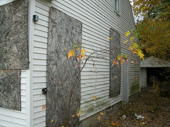 2nd image of 19427 Westbrook St