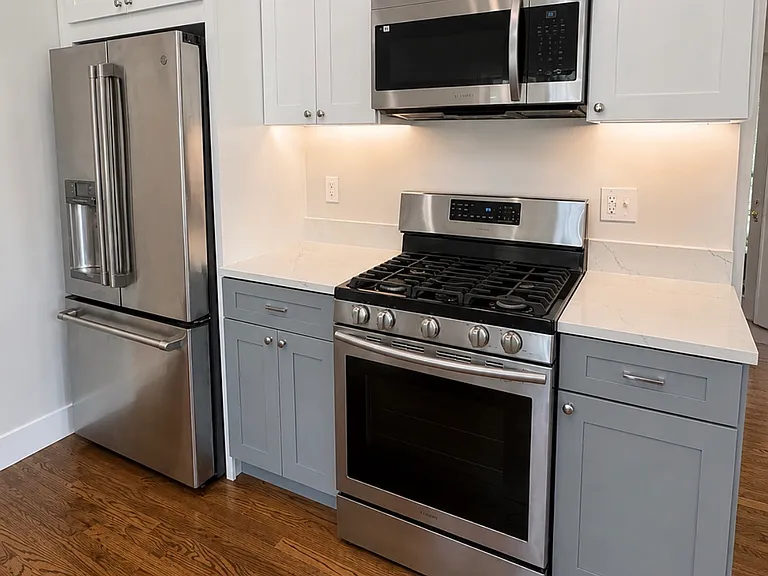 276 Harbor St #2 — Photo 11
