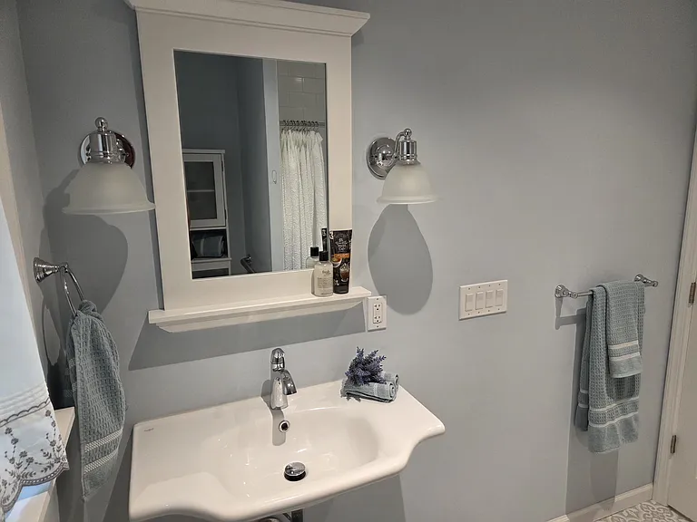 13 New Hampshire St #13 — Photo 6