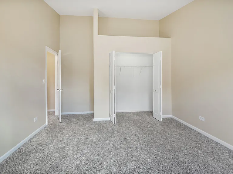 507 W Parkside Dr — Photo 16