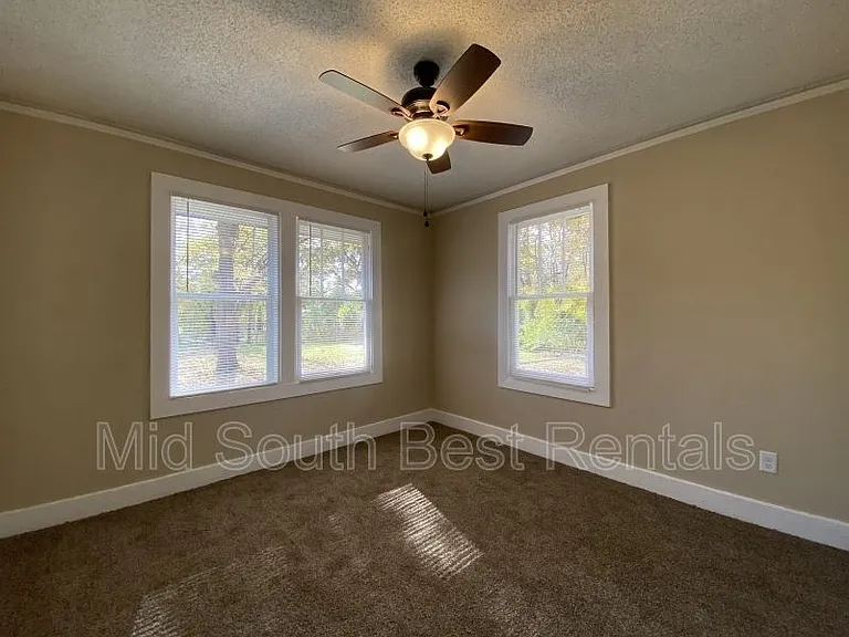 1800 W Long 17th St — Photo 4