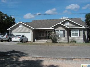 211 Nancy Dr, Canyon Lake, TX 78133