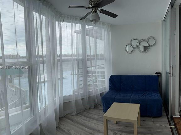 4th image of 1150 NE 191st St #34