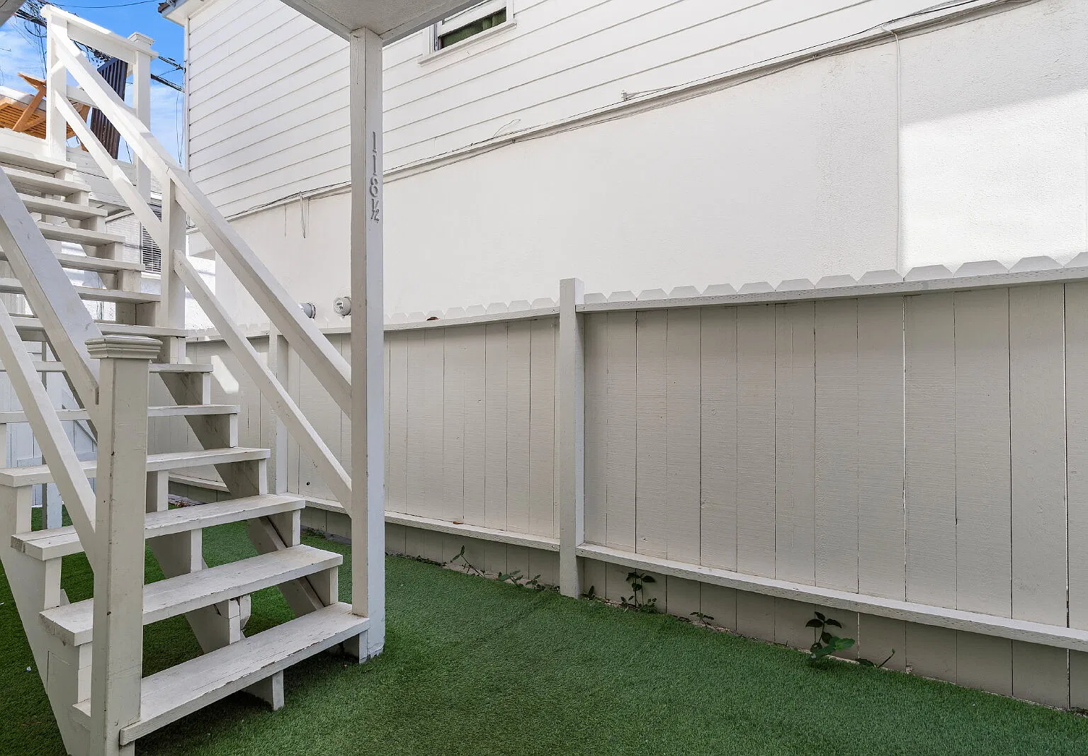 2 bed, 1.0 bath, 750 sqft, $4,000 — Photo 2