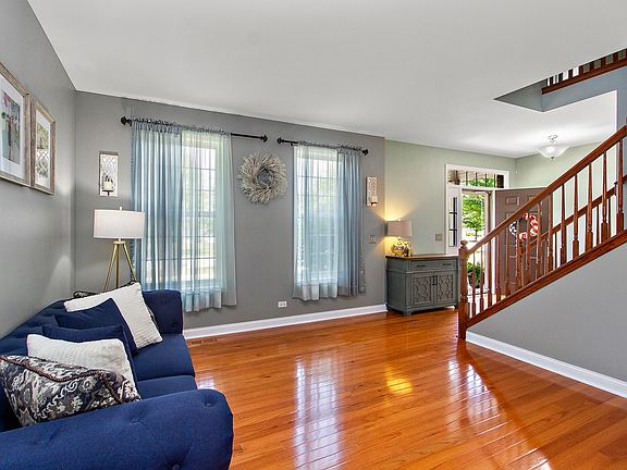 5th image of 730 Peregrine Dr