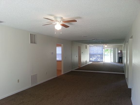 5th image of 5210 Clubside Dr