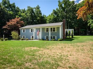 3 Cranbury Woods Rd, Norwalk, CT 06851