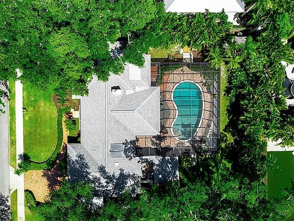 3rd image of 1714 SOUTH DRIVE