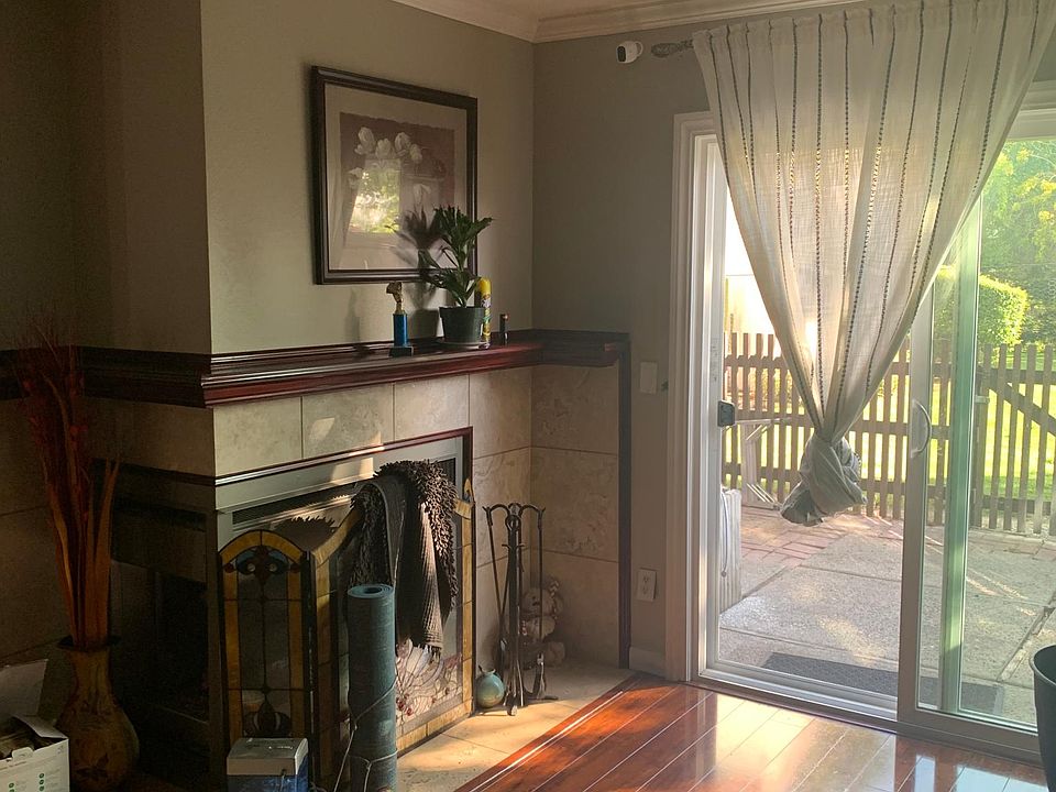 2nd image of 1879 Mountain Creek Ct