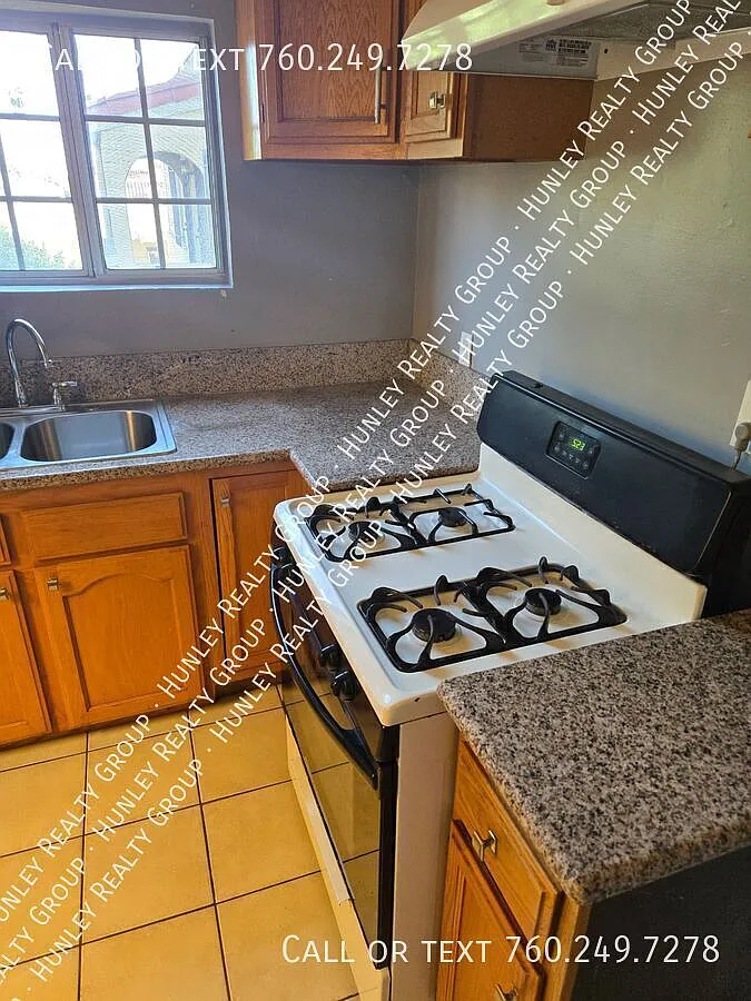Studio, 500 sqft, $1,500 — Photo 3