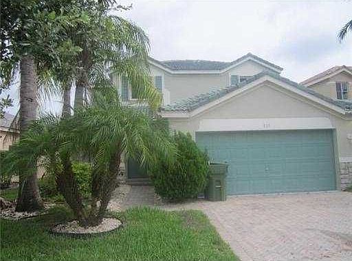 1st image of 833 Vista Meadows Dr