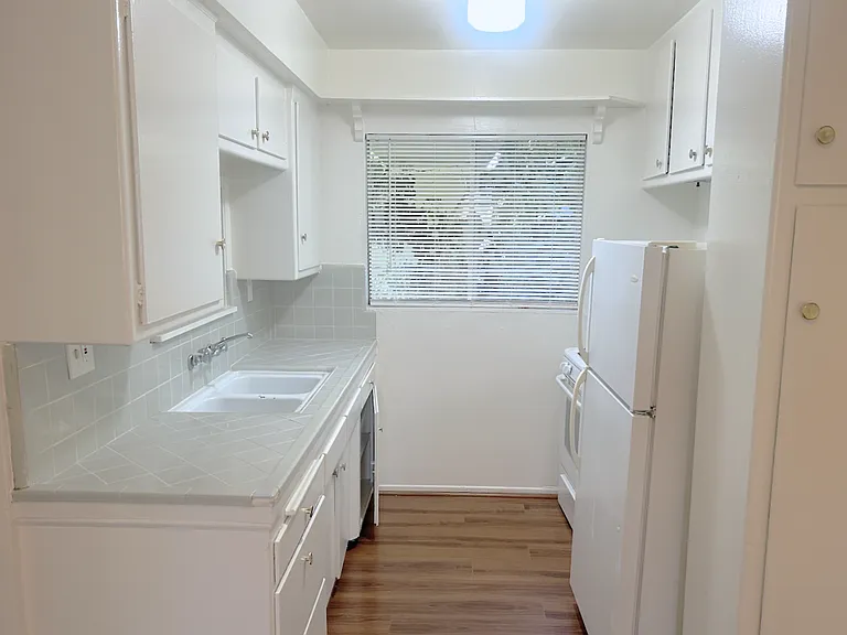 5160 Denny Ave #1 — Photo 5