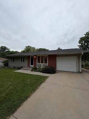1121 Driftwood Dr Photo 1